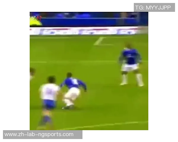 霸气足球衣引领潮流风尚展现运动激情与个性魅力的完美结合